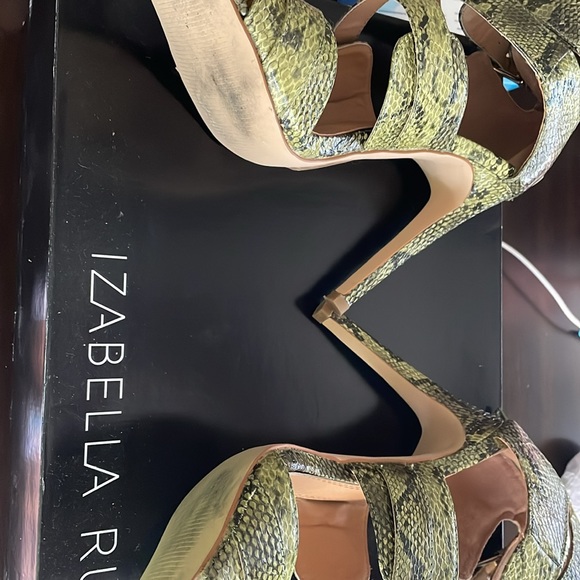 Green Snakeskin Sandal - Picture 3 of 4